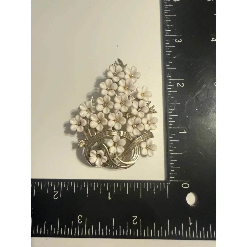 Coro Vintage Silver Tone White Enamel Flower Rhinestone Bouquet Brooch Pin